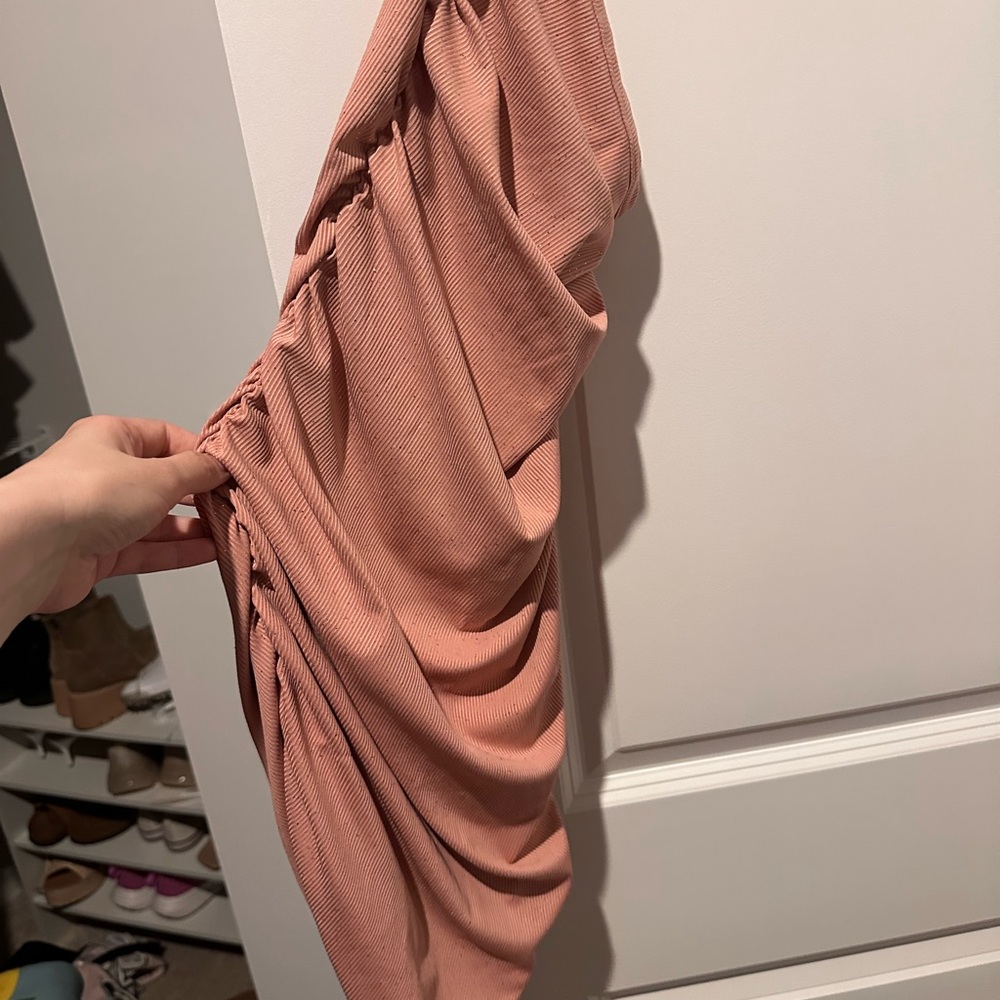 Pink Ruched Dress - Picture 3 of 3